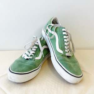 Footwear: Vans Sneakers (39)