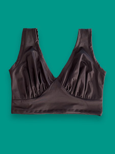 Ngawi Swim Crop Black