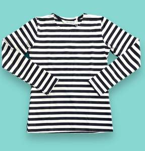 Shaped LS Tee Liquorice