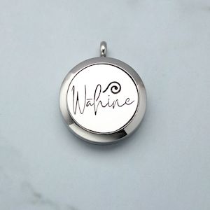 Accessories: Silver Wāhine Perfume Necklace