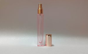 10ml: 10ml Pink Square Glass Pink Perfume Atomizer