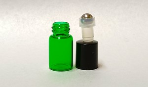 2ml Green Roll On Glass Bottle