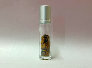 10ml Roll On Clear Glass Bottle with Tiger’s Eye Crystals
