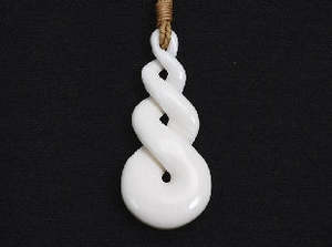 Jewellery: Twist Bone Pendant