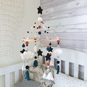 Woodland Mobiles: Rustic Woodland Mobile