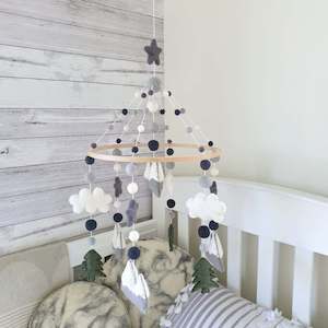 Woodland Mobiles: Atlas Woodland Mobile