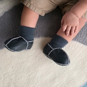 Sheepskin Leather Booties: Sheepskin Leather Booties - Dark Blue