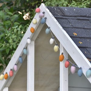 Christmas Garlands: Christmas Lights Garland Pastel