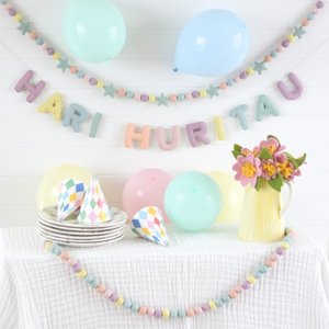 Pastel Hari Huritau Felt Banner & Garland Set