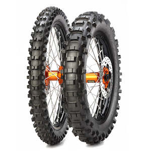 Mx Tyres: Metzeler MCE 6 DAYS EXTREME - Enduro F.I.M. (DOT approved)