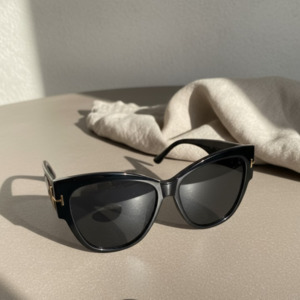Frankies Eyewear: The Juno