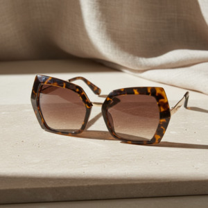 Frankies Eyewear: The Avery