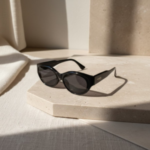 Frankies Eyewear: The Princess