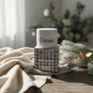 Omie: Omié Christmas Pine