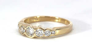 9ct Yellow Gold 5 Diamond Ring