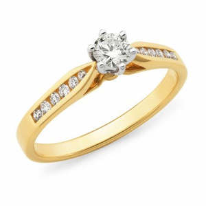 9ct Yellow Gold Solitare Diamond Ring