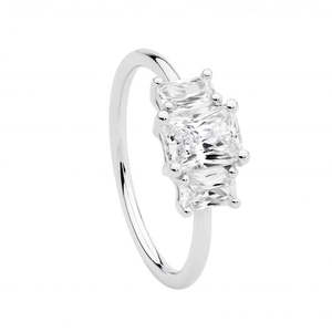 Ladies Ellani 3 Radiant Cut Cz Ring R523