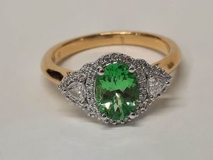 Anniversary Rings: 18Ct Yellow Gold Tzavorite Garnet And Diamond Ring