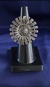 Oxidised ring in adjustable size