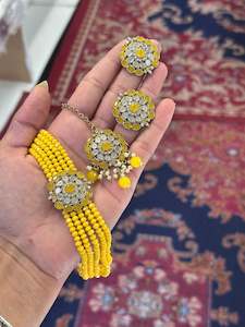 Yellow Colour Jewellery Options: Mirror choker set N-1