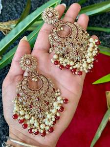 Maroon colour earrings, Code: E5