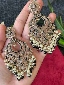 Black Colour Jewellery Options: Black colour earrings, Code: E5