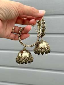 Purple colour Jhumka waliya earrings in Polki & Kundan on copper base ( high quality )