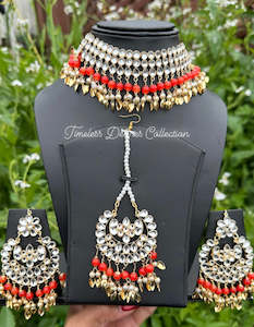 Orange choker / necklace set in pipal Patti
