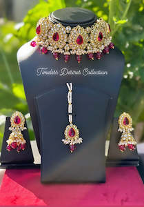 Hot pink ( Magenta ) choker / necklace set in Kundan with antique polish