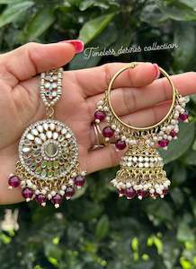 Purple Waliya earrings with tikka in mirror