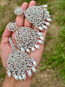 Silver Colour Jewellery Options: Silver earrings with tikka - J21