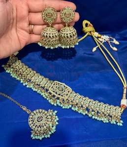 Necklace set with earrings and tikka in polki, Colour: Mint, Code: 087