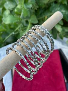 Sleek Kangan / bangles in silver ( set of 8 )