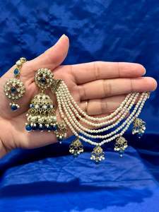 Bahubali Earrings with tikka in Kundan, Colour: Navy blue, (Code:096)