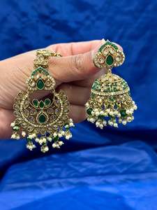 Earrings with tikka in polki, Colour: Green, Code: 089
