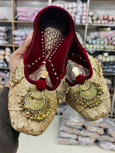 Punjabi jutti with ghungru, Colour: Golden, (Code:X02)