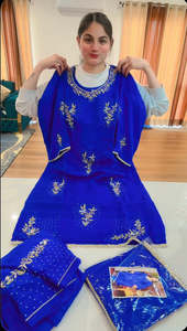 Punjabi Suits: ( Code: 682 )