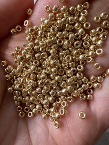 Products: PF557, 8/0 (3 mm), 10g - Timeless Fashion