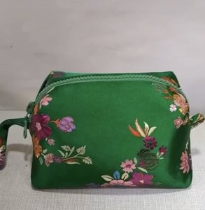 Fun Making tote / Zip bag - Timeless Fashion