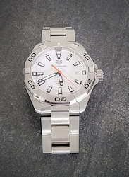 Sold Items: Tag Heuer, Aquaracer, 41mm, White dial, Quartz movement,