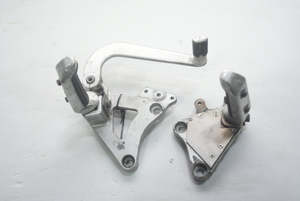 Used Parts In Transit: Used Step Pedal – Suzuki GSX-R1100 (GU74A)