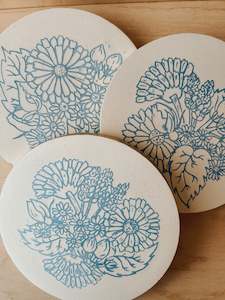 Art: A Kikorangi Posey of Calm Plaster Studies