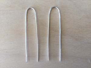 Earrings: E Tū - to stand