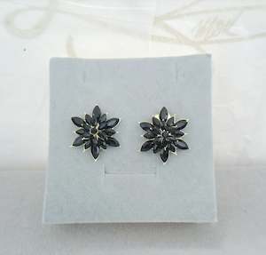 Fashion Statement Jewellery: #038 Floral Rhinestone Stud Earrings