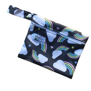 Be the rainbow (small wet bag)