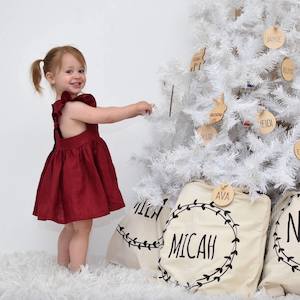 Medium - Black Wreath Santa Sack