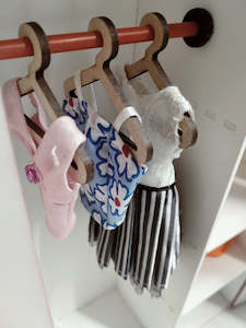 Dollhouse Accessories: Doll Mini Clothes Hangers
