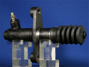 Clutch Hydraulics: Clutch Slave Cylinder 74969315