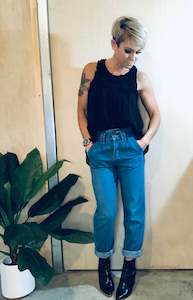 Jeans: Solid colour pleat detail jeans