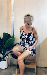 Black Friday 15 Under: Mono flower button singlet- navy